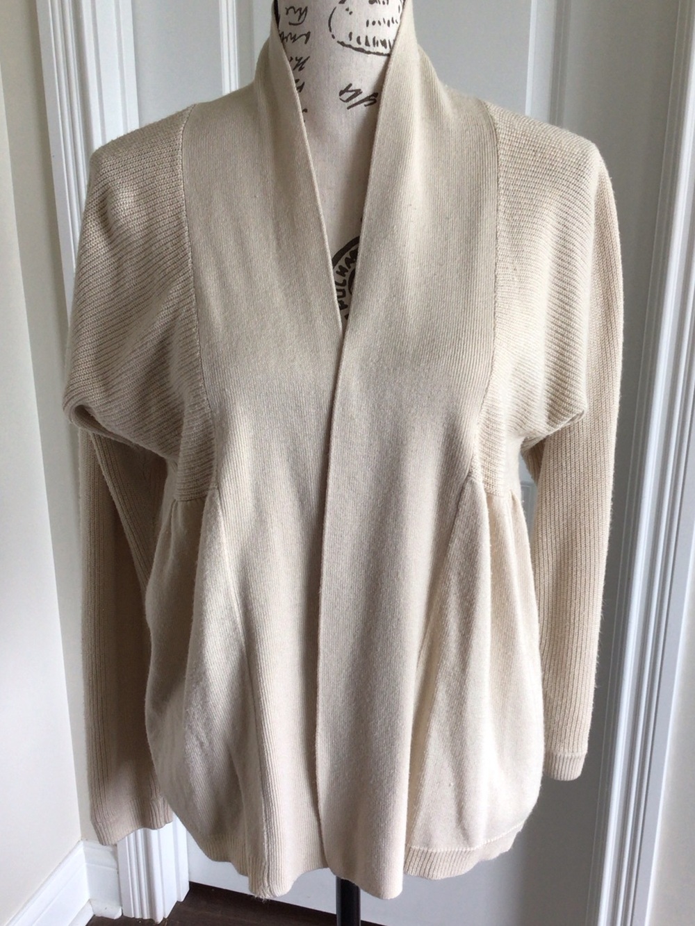 Bundle 2/ $14 Mercer Street Studio Neutral Cream Open-Front Draped Cardigan Sz P